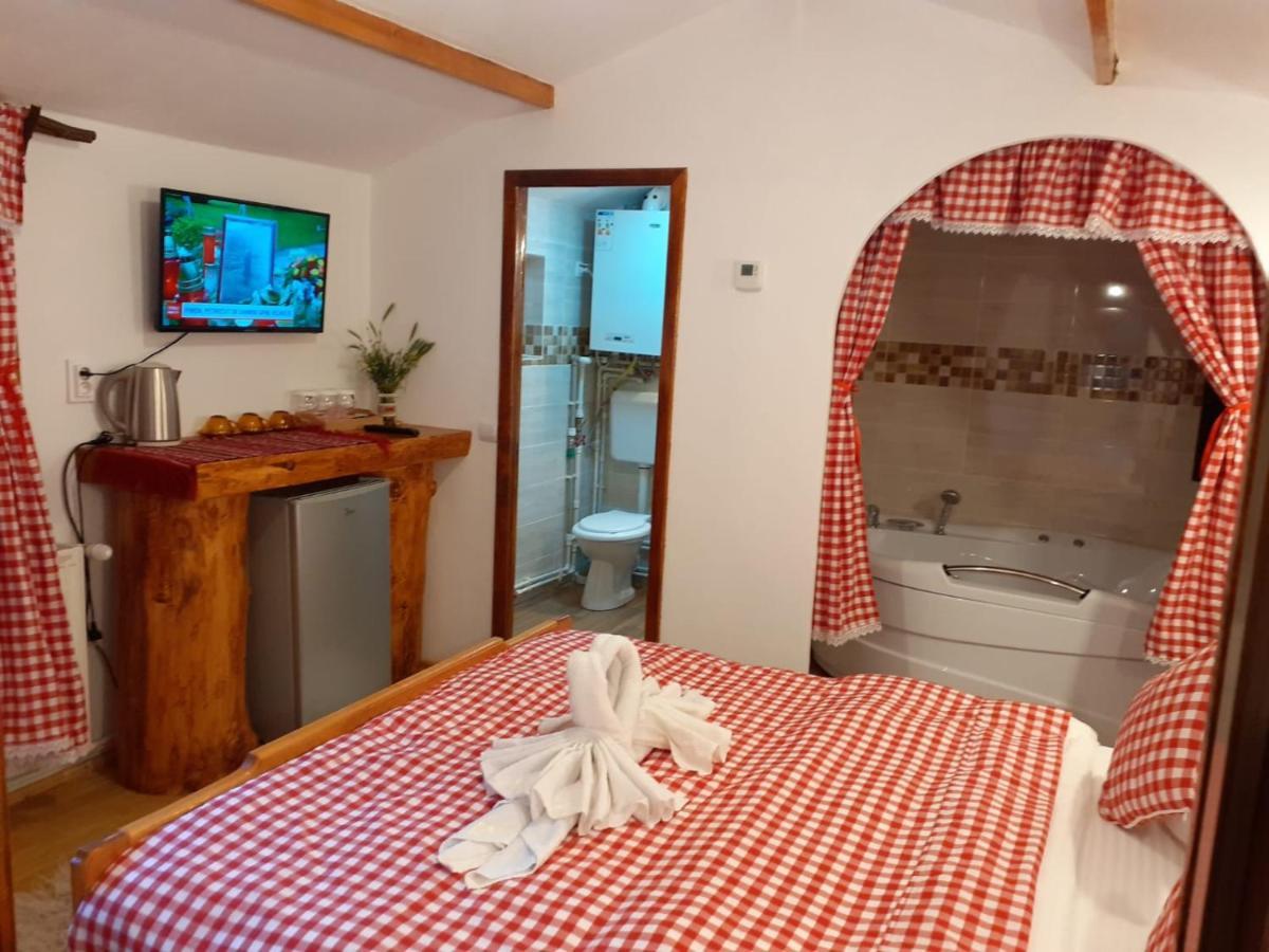 Campsite Cabanute Si Dracula *